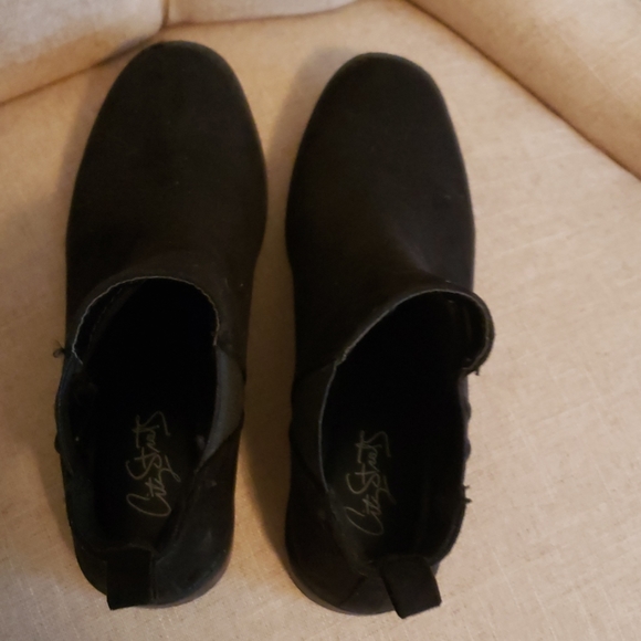 Boots - Picture 2 of 2